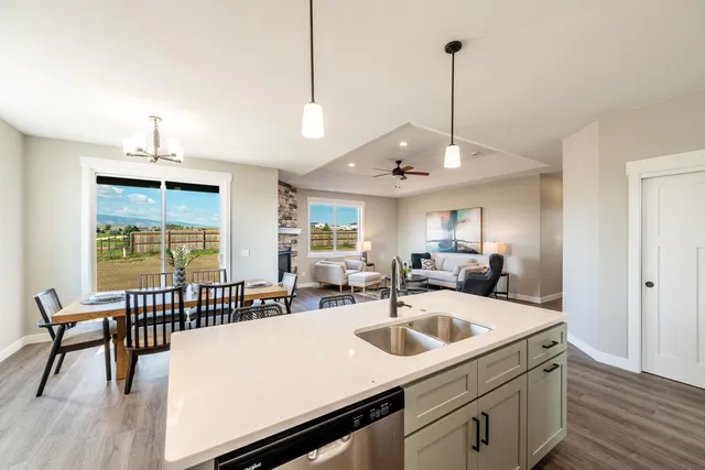 $513,922 | 24 Sawtooth Lane, Ranchester, WY 82839