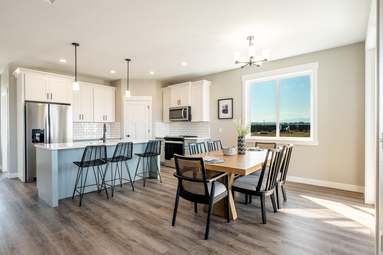 24 Sawtooth Lane Ranchester, WY 82839 - Photo 22 of 46 Dining/Kitchen 2
