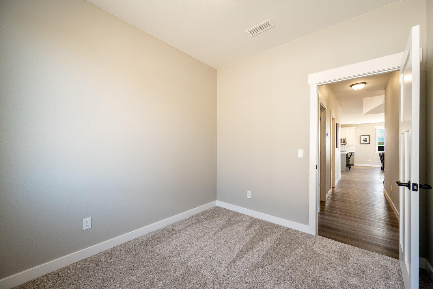 24 Sawtooth Lane Ranchester, WY 82839 - Photo 31 of 46 Bedroom 2 View 2