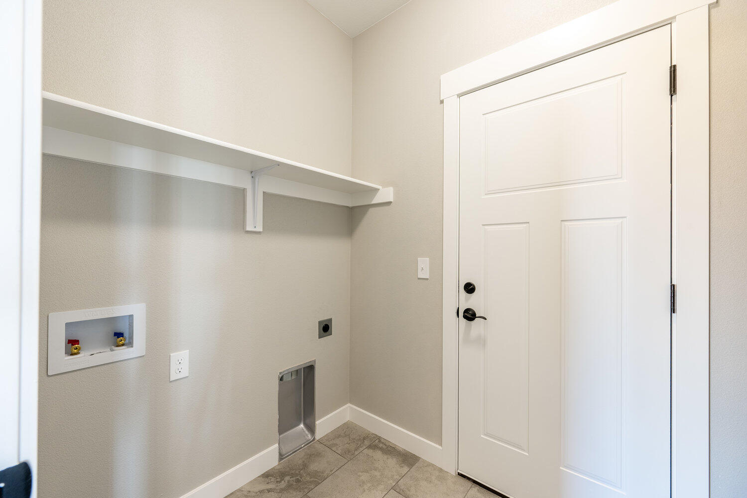 24 Sawtooth Lane Ranchester, WY 82839 - Photo 36 of 46 Mud Room/laundry