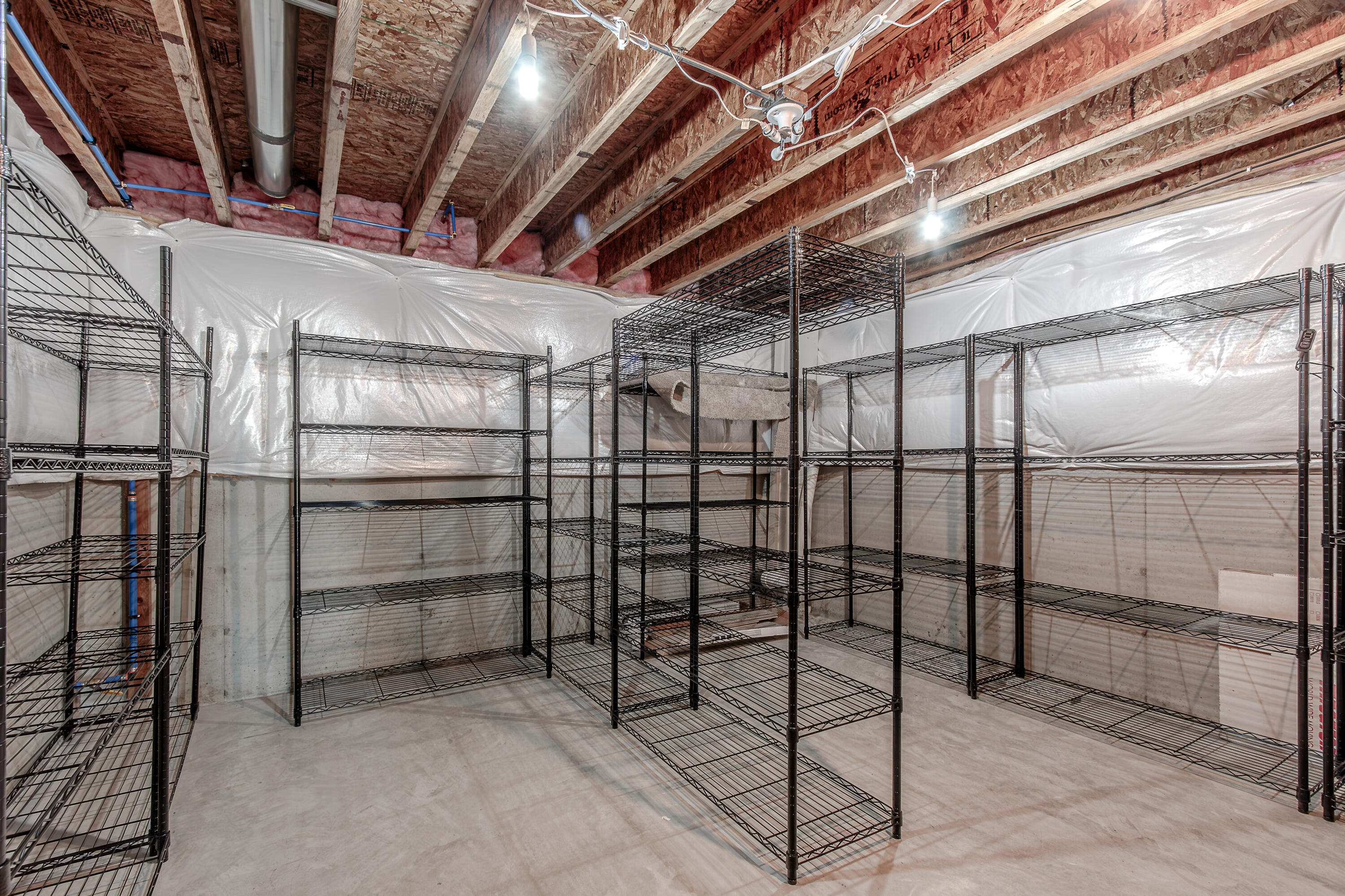 612 Village Point Chesterton, IN 46304 - Photo 27 of 37 3000x1999