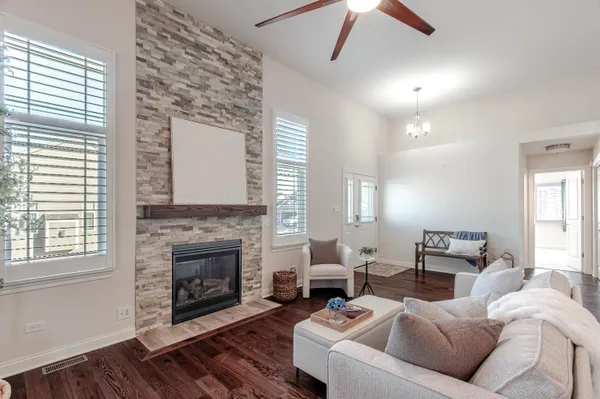 $530,000 | 612 Village Point, Chesterton, IN 46304