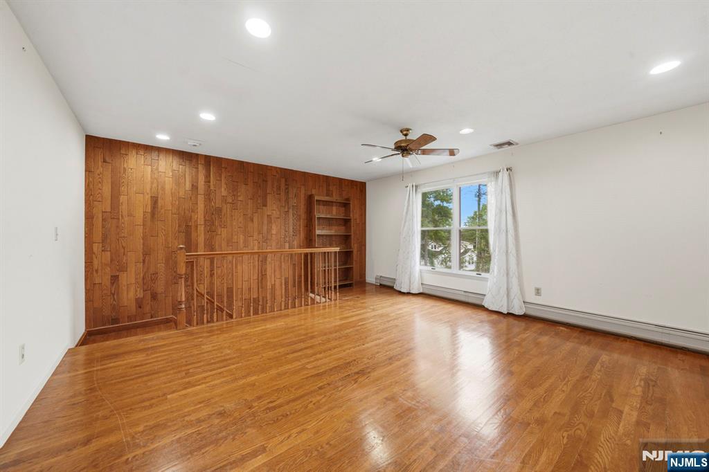 433 Tappan Road Northvale, NJ 07647 - Photo 7 of 39
