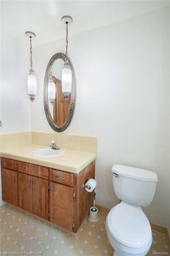 3608 Orion Road Oakland, MI 48363 - Photo 21 of 43 OrionRd_3608_FullBathU_02.jpg