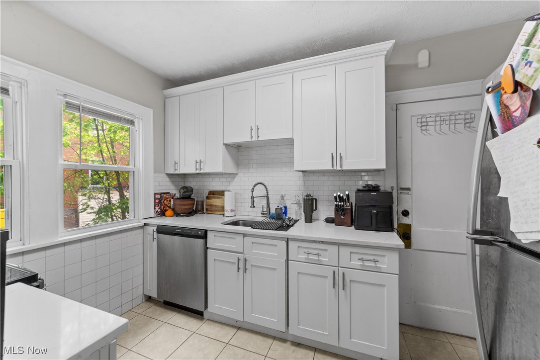 16601 Hilliard Road Lakewood, OH 44107 - Photo 8 of 23