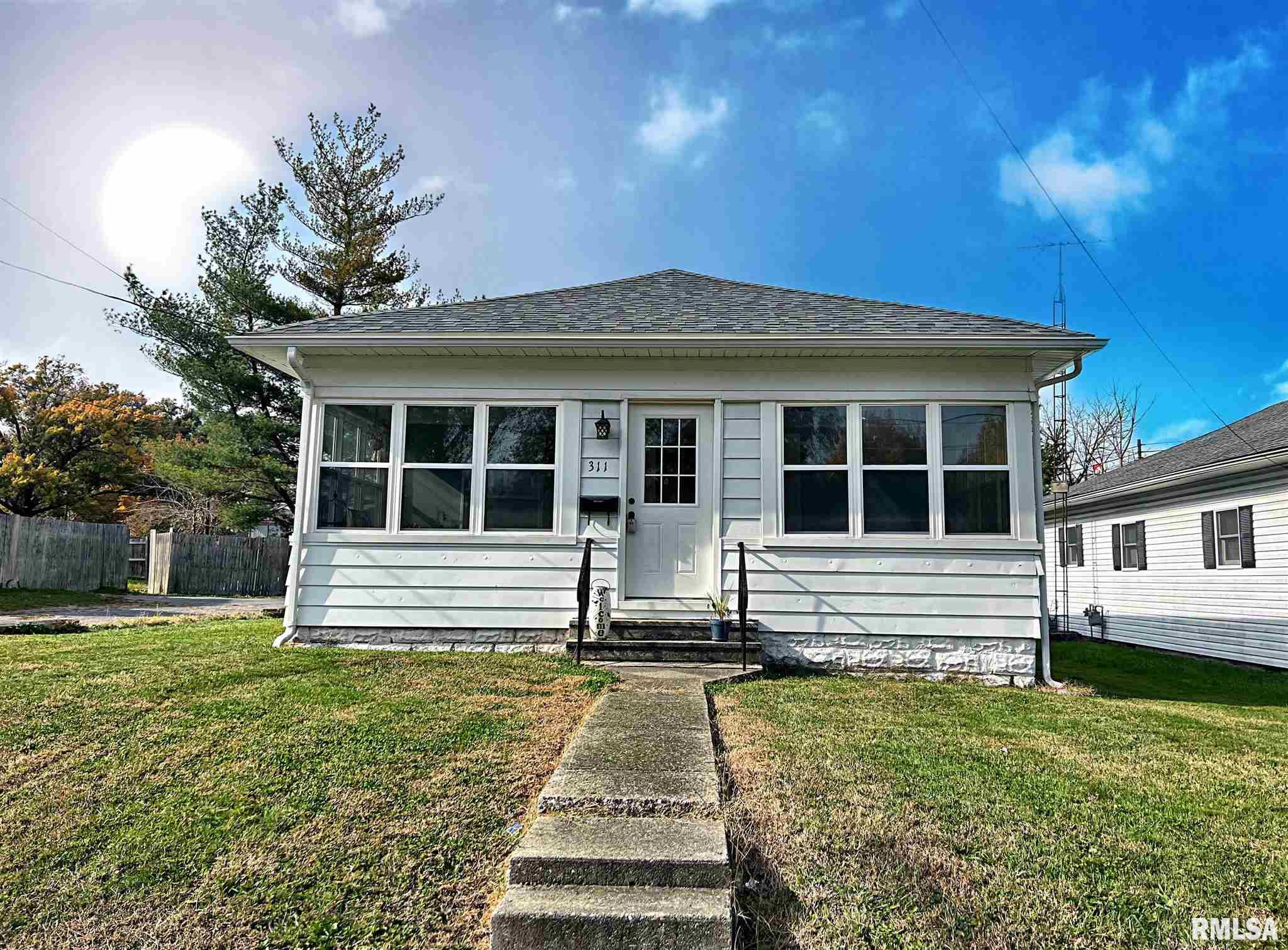 311 North Maple Street Christopher, IL 62822 - Photo 1 of 17 Gallery Image 1