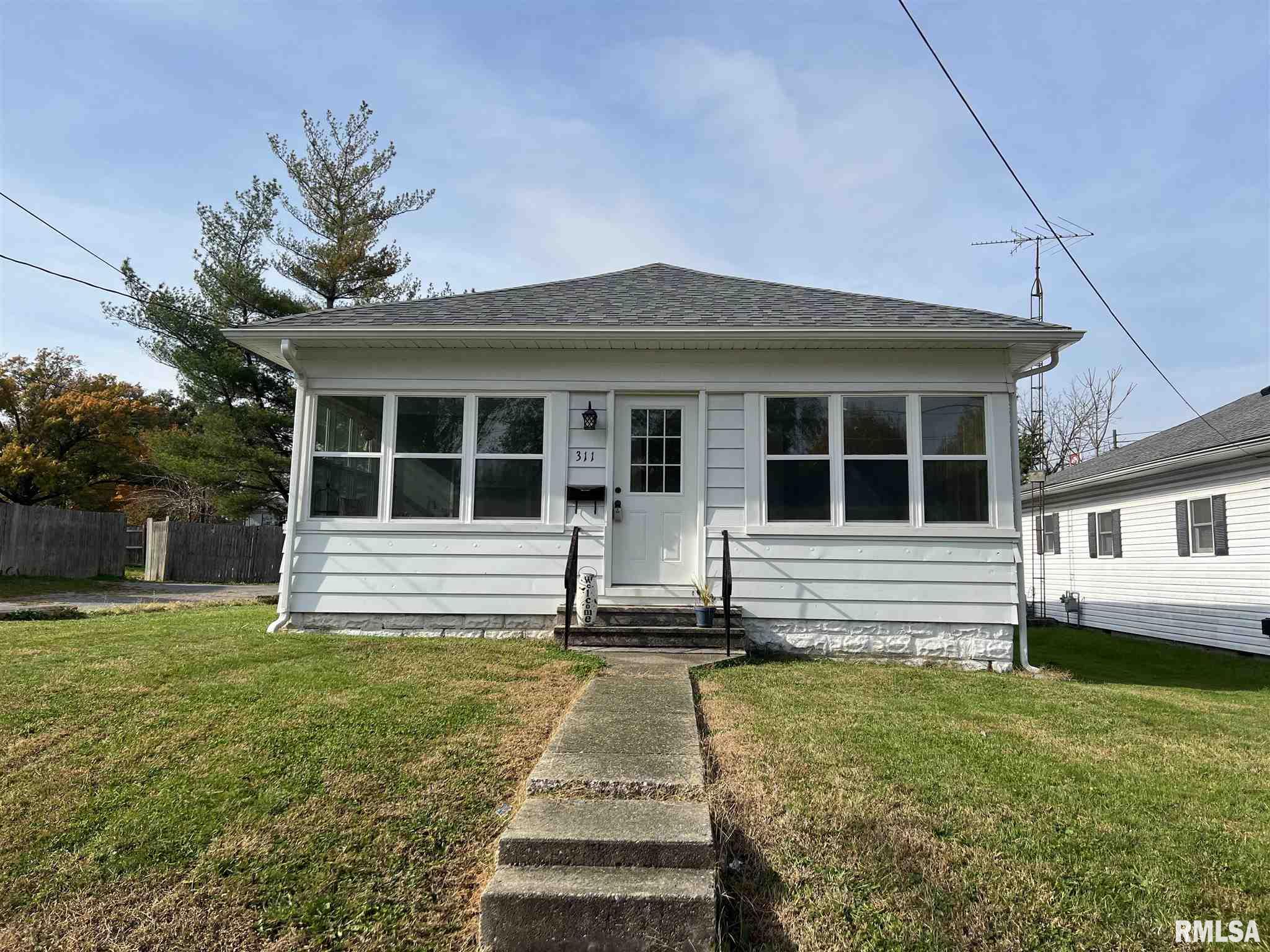 311 North Maple Street Christopher, IL 62822 - Photo 2 of 17 Gallery Image 2