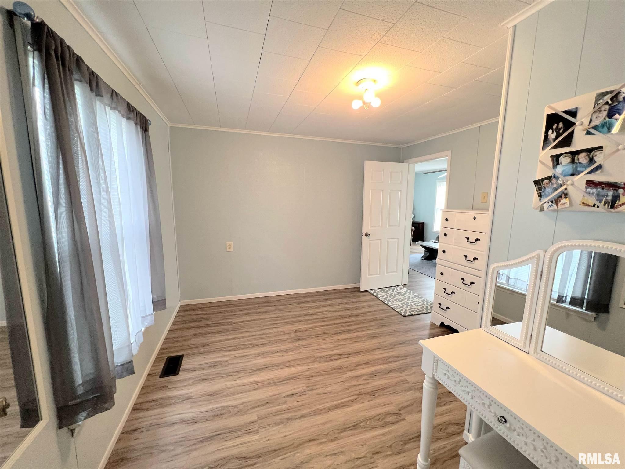 311 North Maple Street Christopher, IL 62822 - Photo 8 of 17 Gallery Image 8
