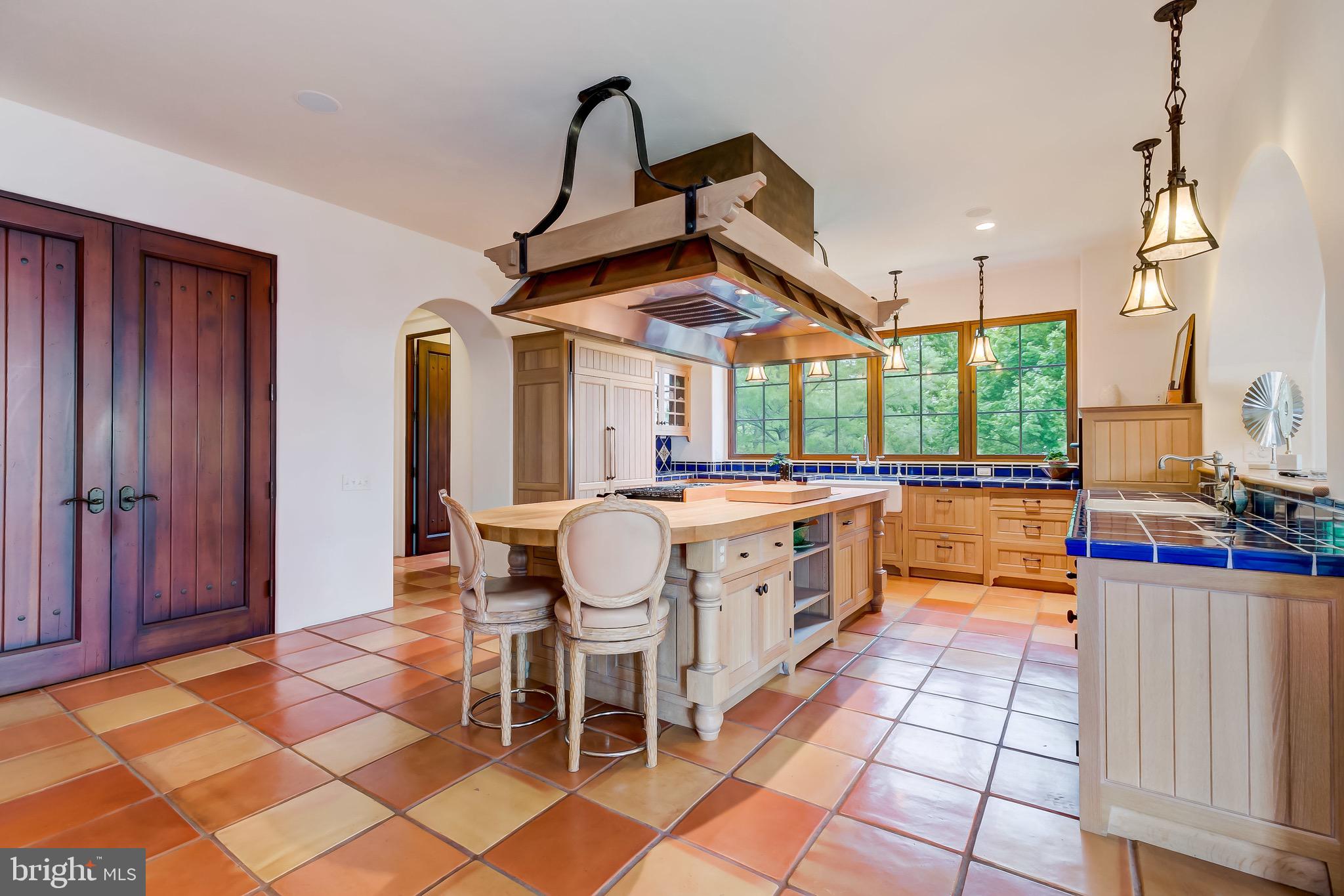 833 Londontown Road Edgewater, MD 21037 - Photo 16 of 100 A True Gourmet Kitchen, A Chef's Dream