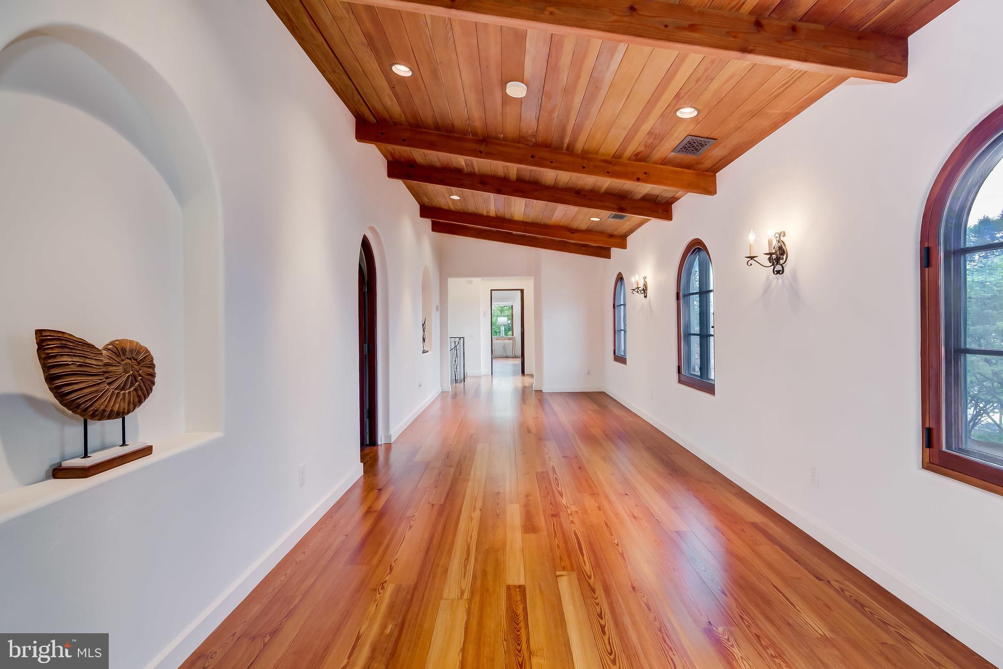 833 Londontown Road Edgewater, MD 21037 - Photo 51 of 100 Large Hallway, A Writer's or Painter's Spot?