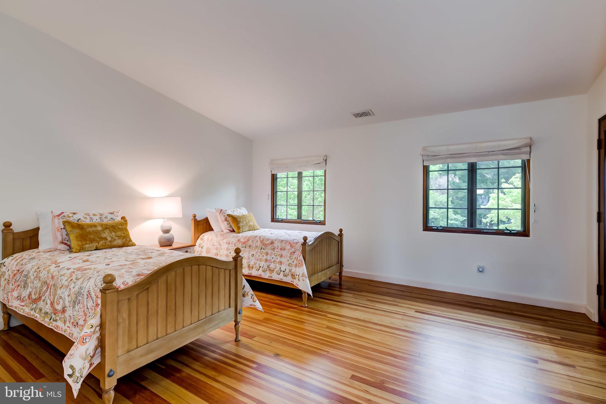 833 Londontown Road Edgewater, MD 21037 - Photo 52 of 100 Bedroom 2 w/Full Bath, Vaulted Ceiling
