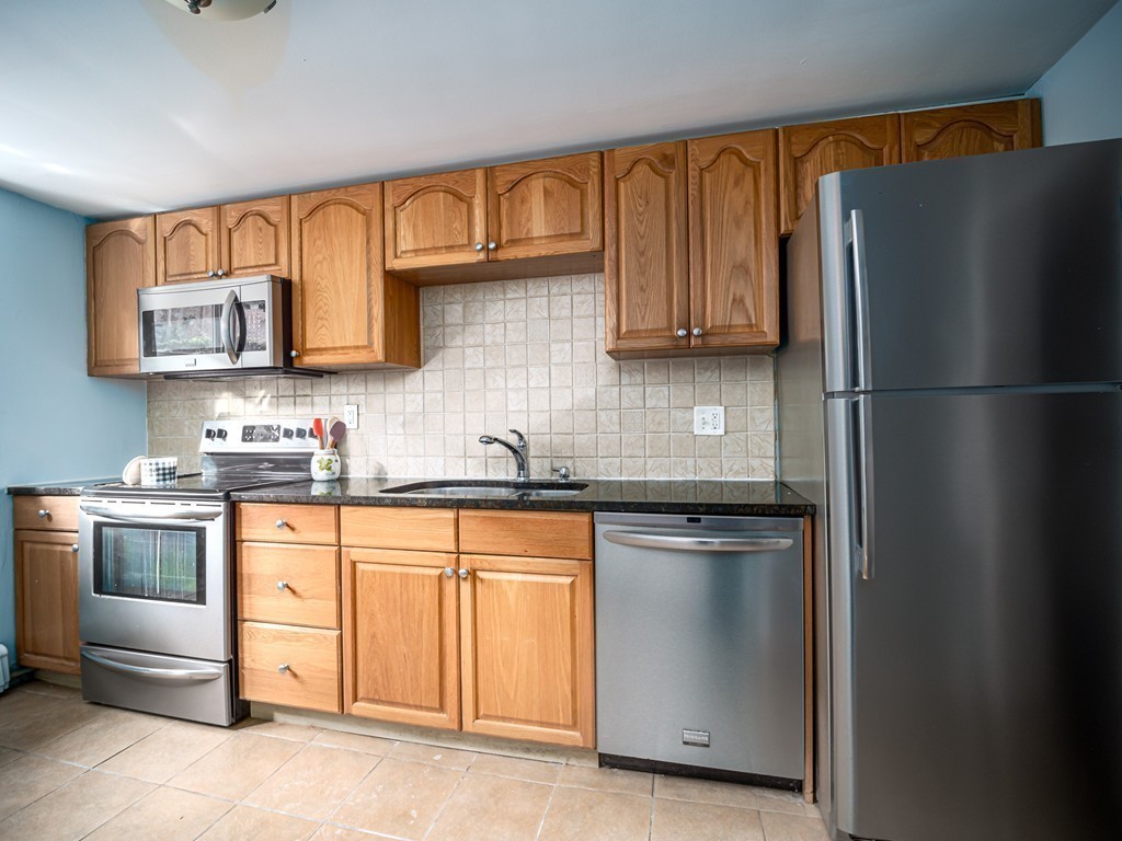 48 Bryon Road, Unit 2 Boston, MA 02467 - Photo 8 of 16