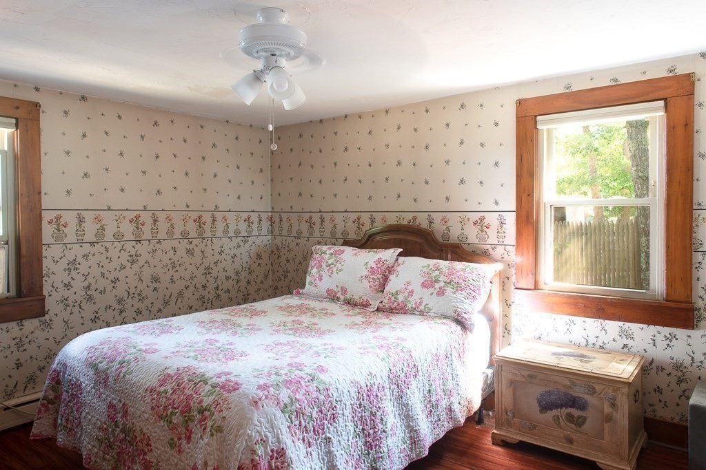 12 Spectacle Pond Road Wareham, MA 02538 - Photo 10 of 18