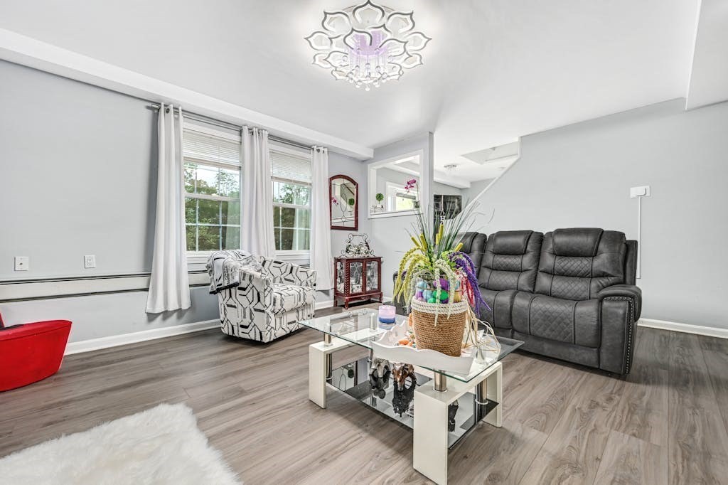 15 Jackson Road Webster, MA 01570 - Photo 7 of 31 a living room with furniture and wooden floor