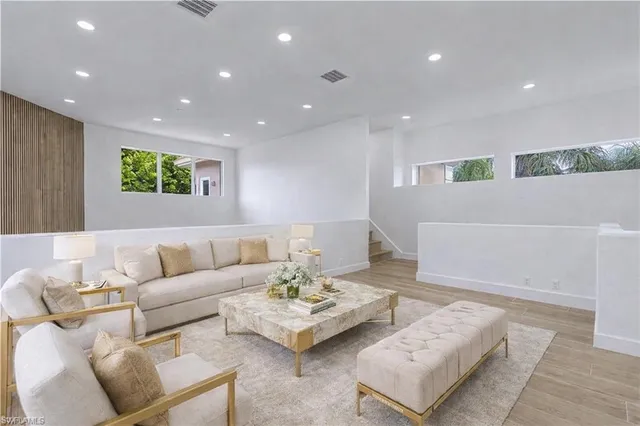 $1,795,000 | 9217 Troon Lakes Drive, Naples, FL 34109