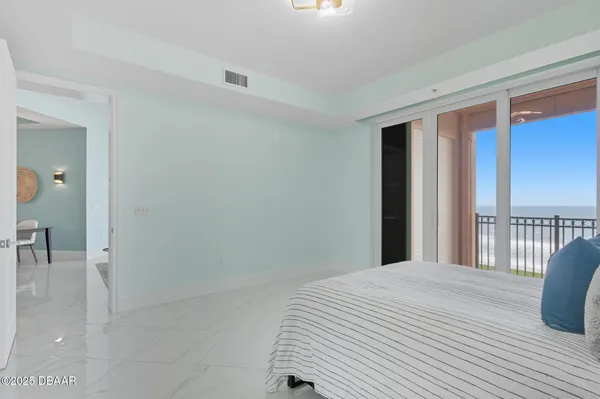 $7,000 | 200 Ocean Crest Drive, Unit 1111, Palm Coast, FL 32137
