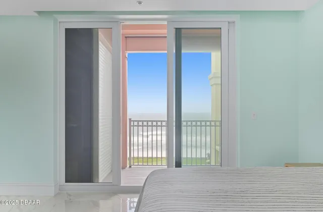 $7,000 | 200 Ocean Crest Drive, Unit 1111, Palm Coast, FL 32137