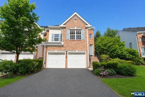 $739,900 | 330 Winthrop Drive, Nutley, NJ 07110