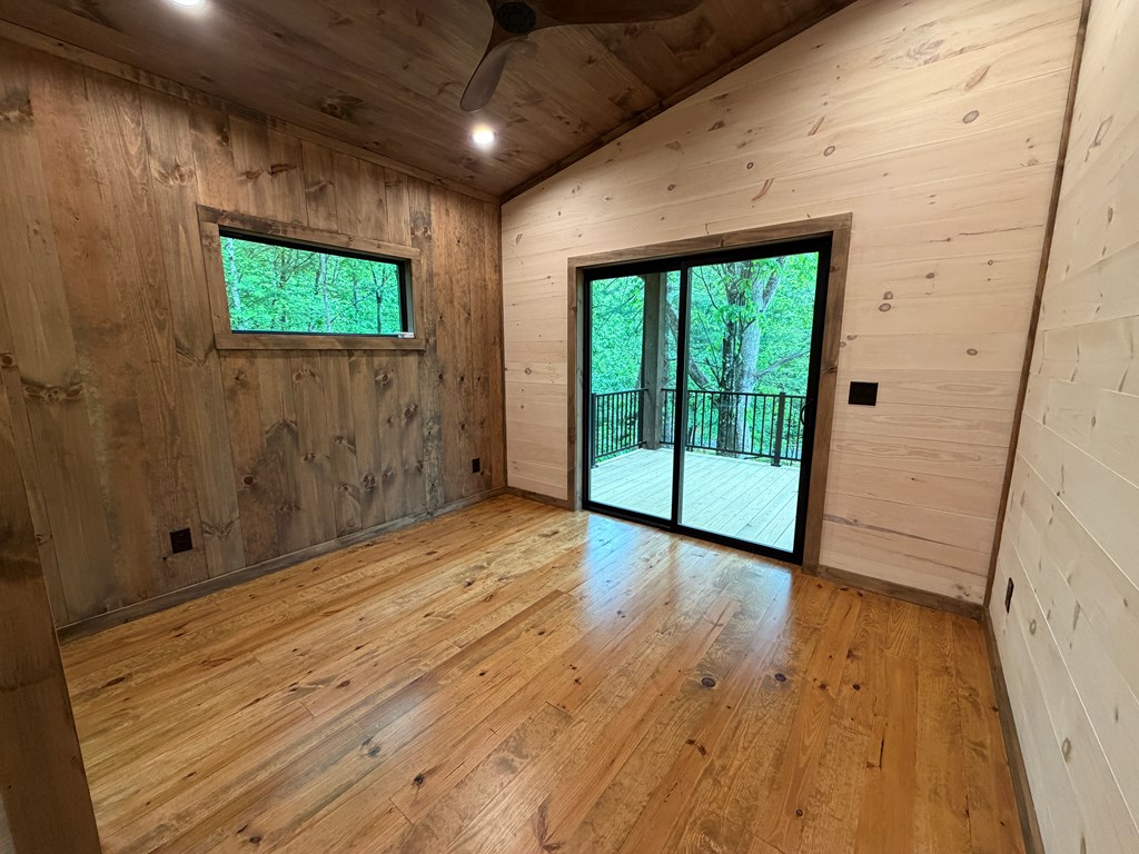 538 Hiawatha Trail Blue Ridge, GA 30513 - Photo 27 of 60
