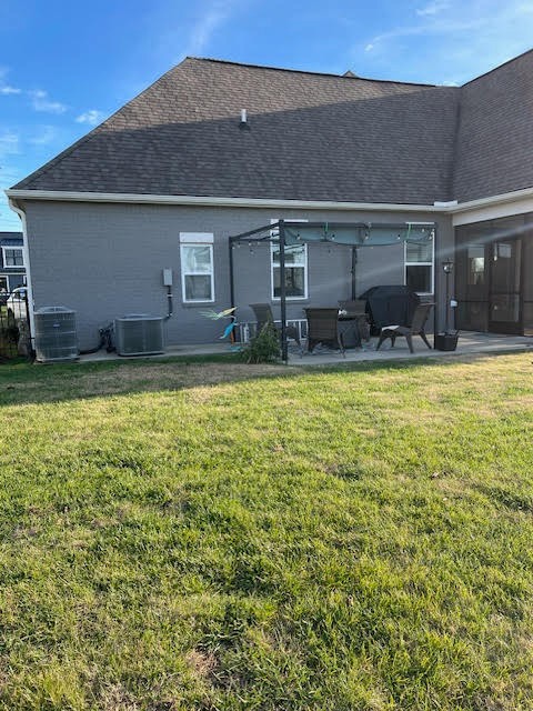 300 Croft Way Mount Juliet, TN 37122 - Photo 38 of 70 a view of a house with a swimming pool and a yard