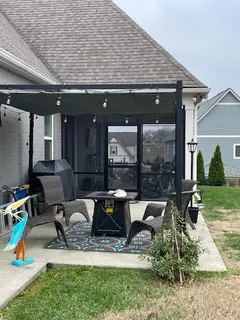 a picture of a bench in the back