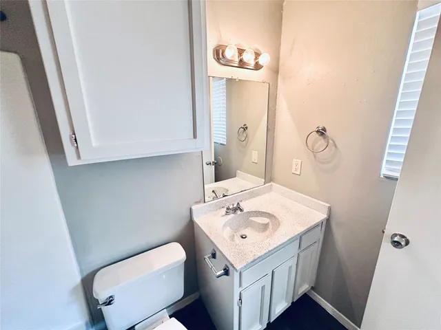 $750 | 3702 South 2nd Street, Unit 203, Austin, TX 78704