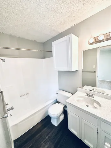 $750 | 3702 South 2nd Street, Unit 203, Austin, TX 78704
