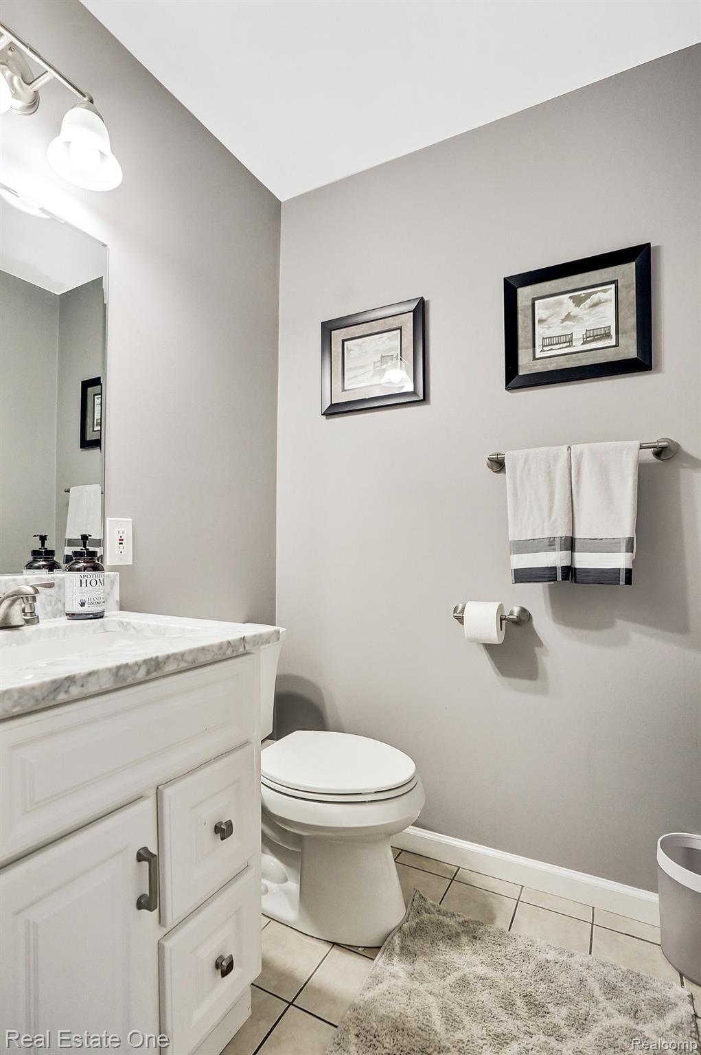 4463 Byron Road Howell, MI 48855 - Photo 16 of 28 dsc07357-dsc07359.jpg
