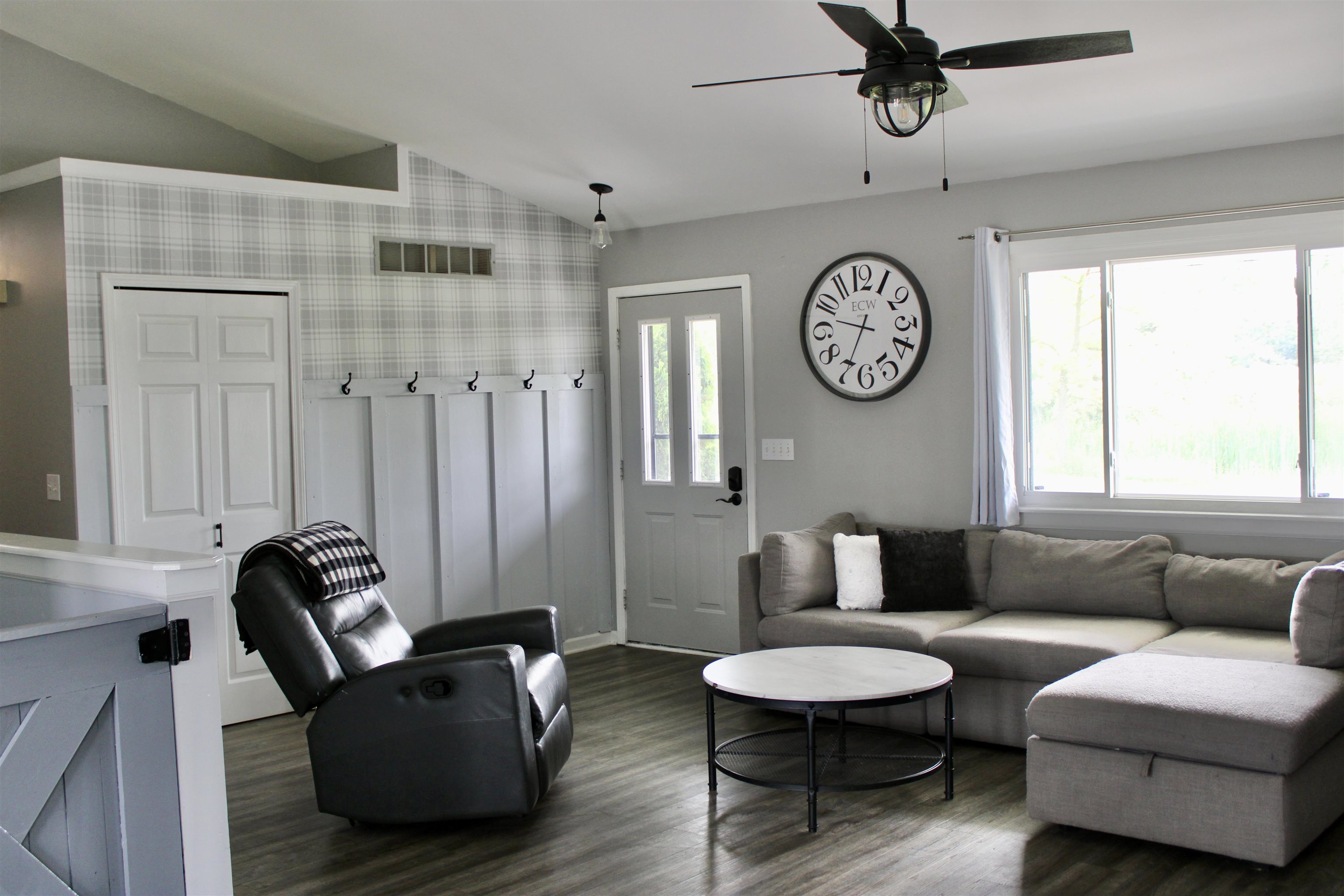 8410 Cook Road Swartz Creek, MI 48473 - Photo 10 of 21 50146792-4b33815a-47b1-42f9-97b1-9ff5b99c60f9.JPG