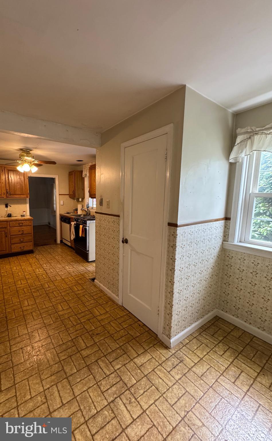 407 Willow Road Oreland, PA 19075 - Photo 11 of 30 a view of a storage & utility room