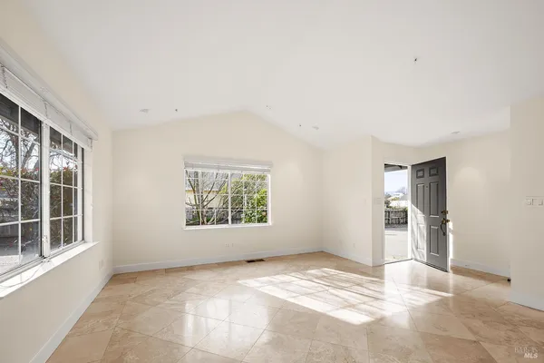 $1,495,000 | 431-433 University Street, Healdsburg, CA 95448