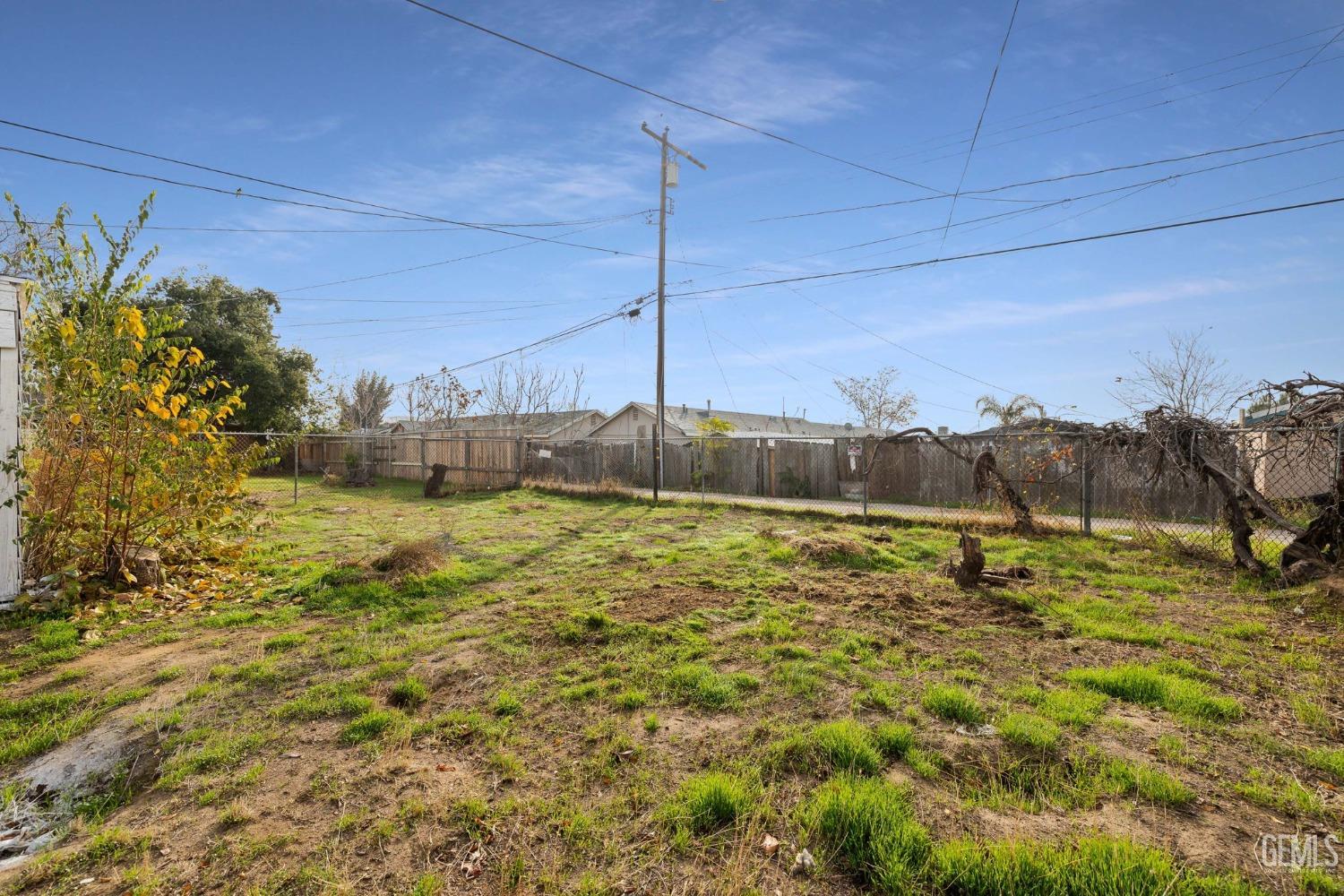 Undisclosed Address Bakersfield, CA 93308 - Photo 18 of 21 a view of a backyard