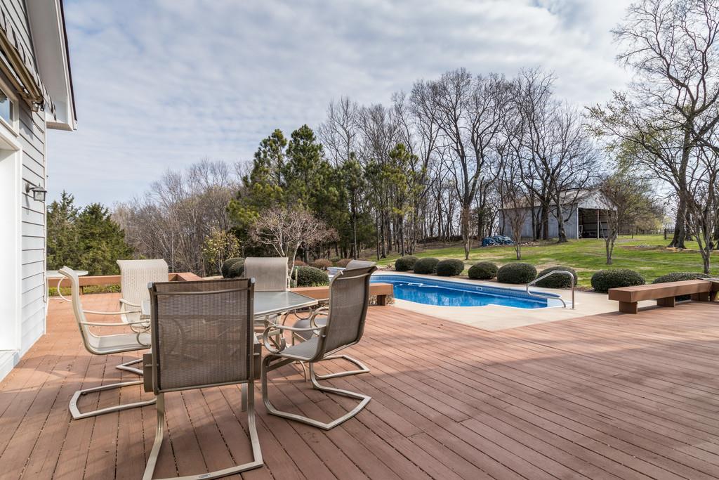 373 Gimlet Road Fayetteville, TN 37334 - Photo 14 of 29 a view of backyard with seating area and trees