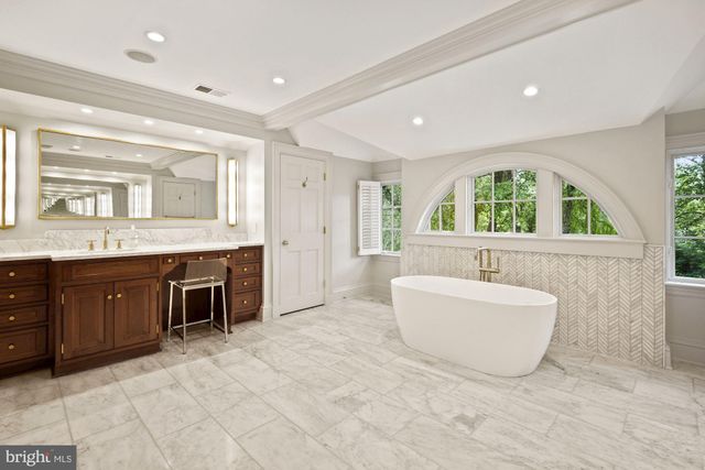 $5,825,000 | 9000 Congressional Parkway, Potomac, MD 20854