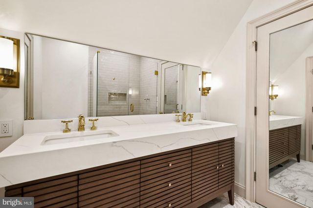 $5,825,000 | 9000 Congressional Parkway, Potomac, MD 20854