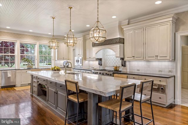 $5,825,000 | 9000 Congressional Parkway, Potomac, MD 20854