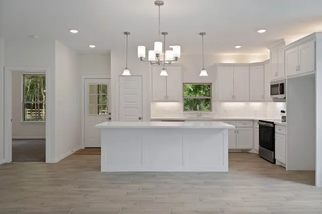 $340,000 | 24696 Wicklow Road, Hempstead, TX 77445