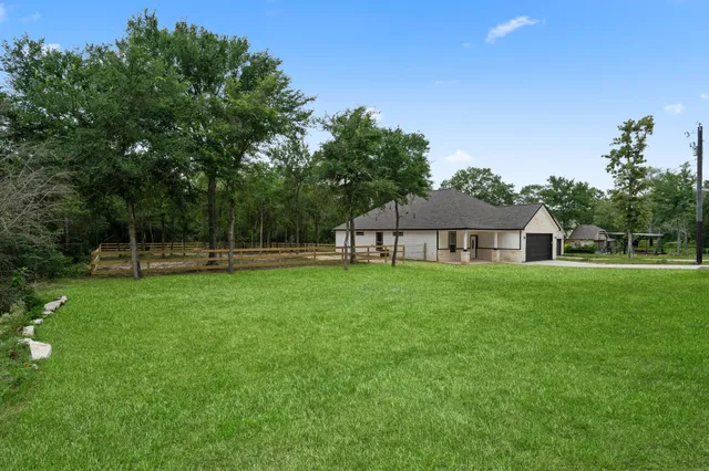 $340,000 | 24696 Wicklow Road, Hempstead, TX 77445
