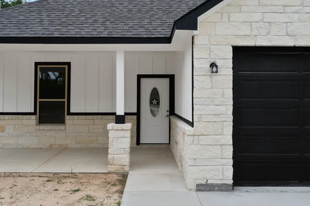 $340,000 | 24696 Wicklow Road, Hempstead, TX 77445