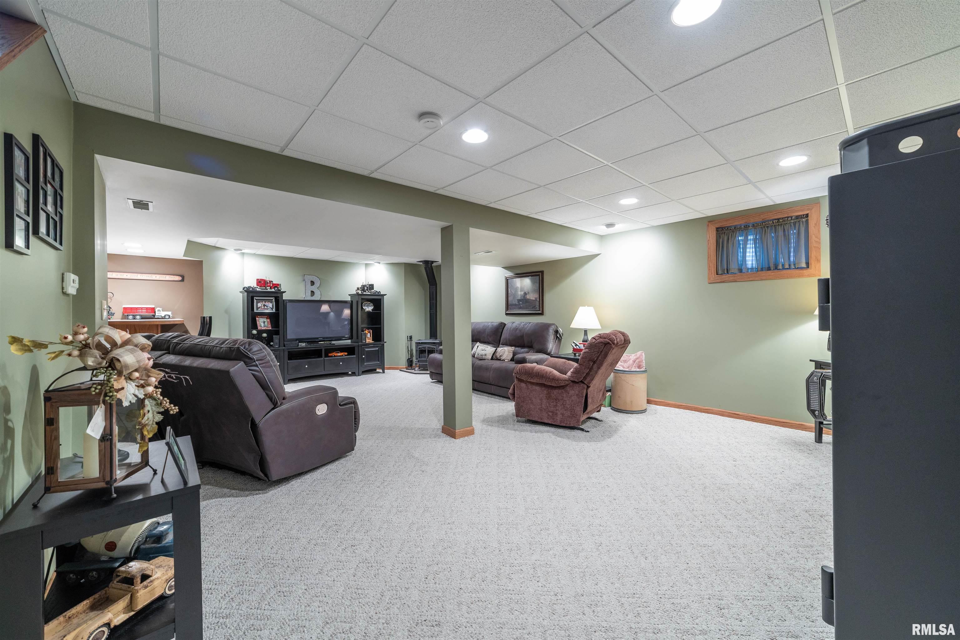 3309 Wynridge Road Quincy, IL 62305 - Photo 38 of 60 Gallery Image 38