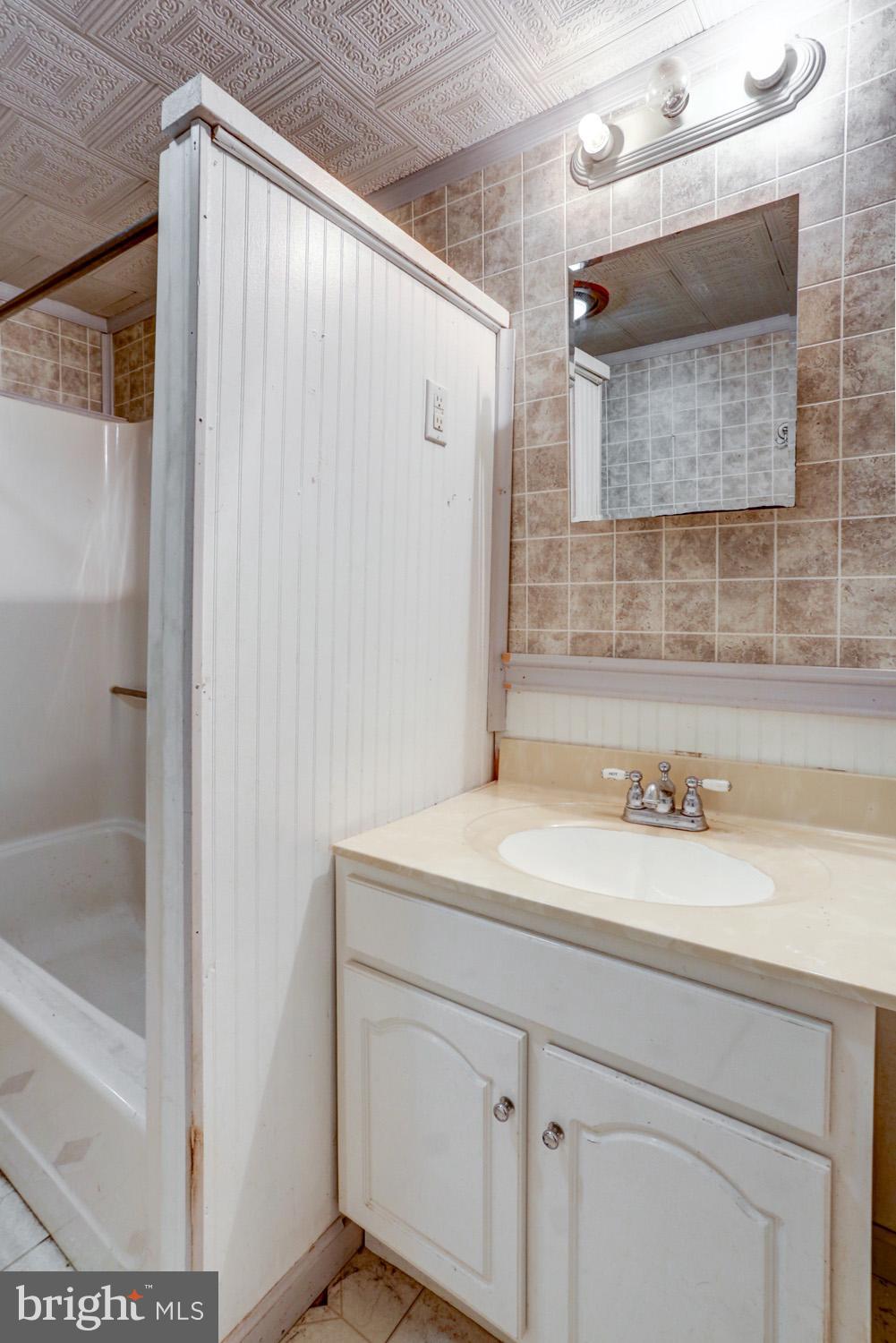 1675 Conewago Creek Road Manchester, PA 17345 - Photo 11 of 28 Gallery Image 11