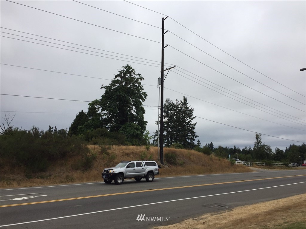 2102 Southeast Sedgwick Road Port Orchard, WA 98366 - Photo 2 of 4 Gallery Image 2