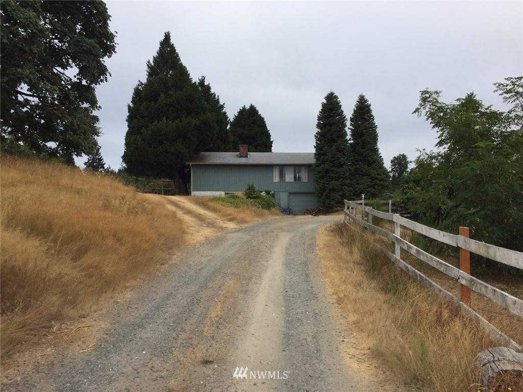 2102 Southeast Sedgwick Road Port Orchard, WA 98366 - Photo 3 of 4 Gallery Image 3