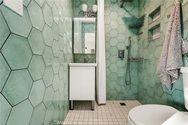 $499,000 | 2320 Locust Avenue, Long Beach, CA 90806