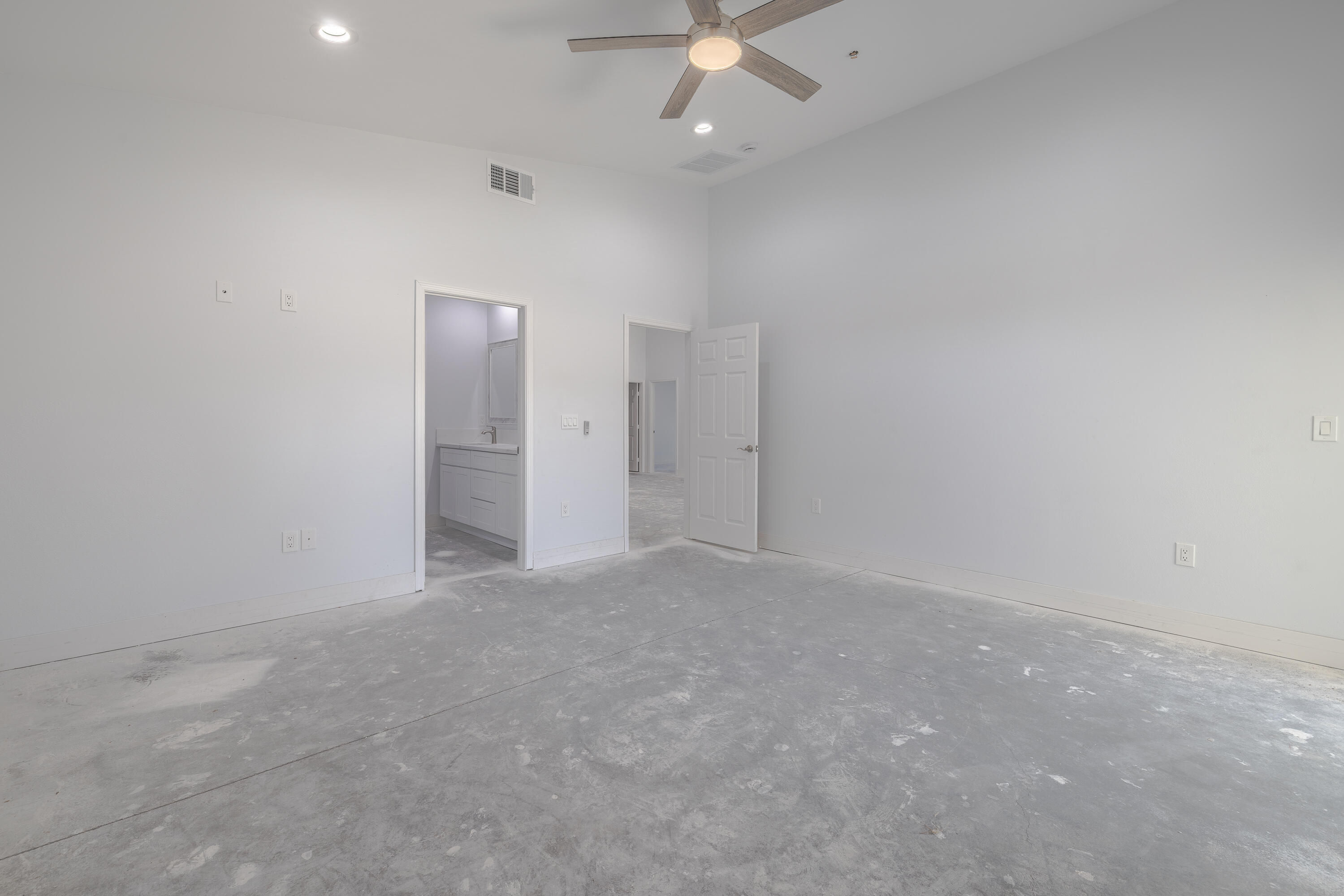 61723 Desert Air Road Joshua Tree, CA 92252 - Photo 12 of 37 mls ready -32