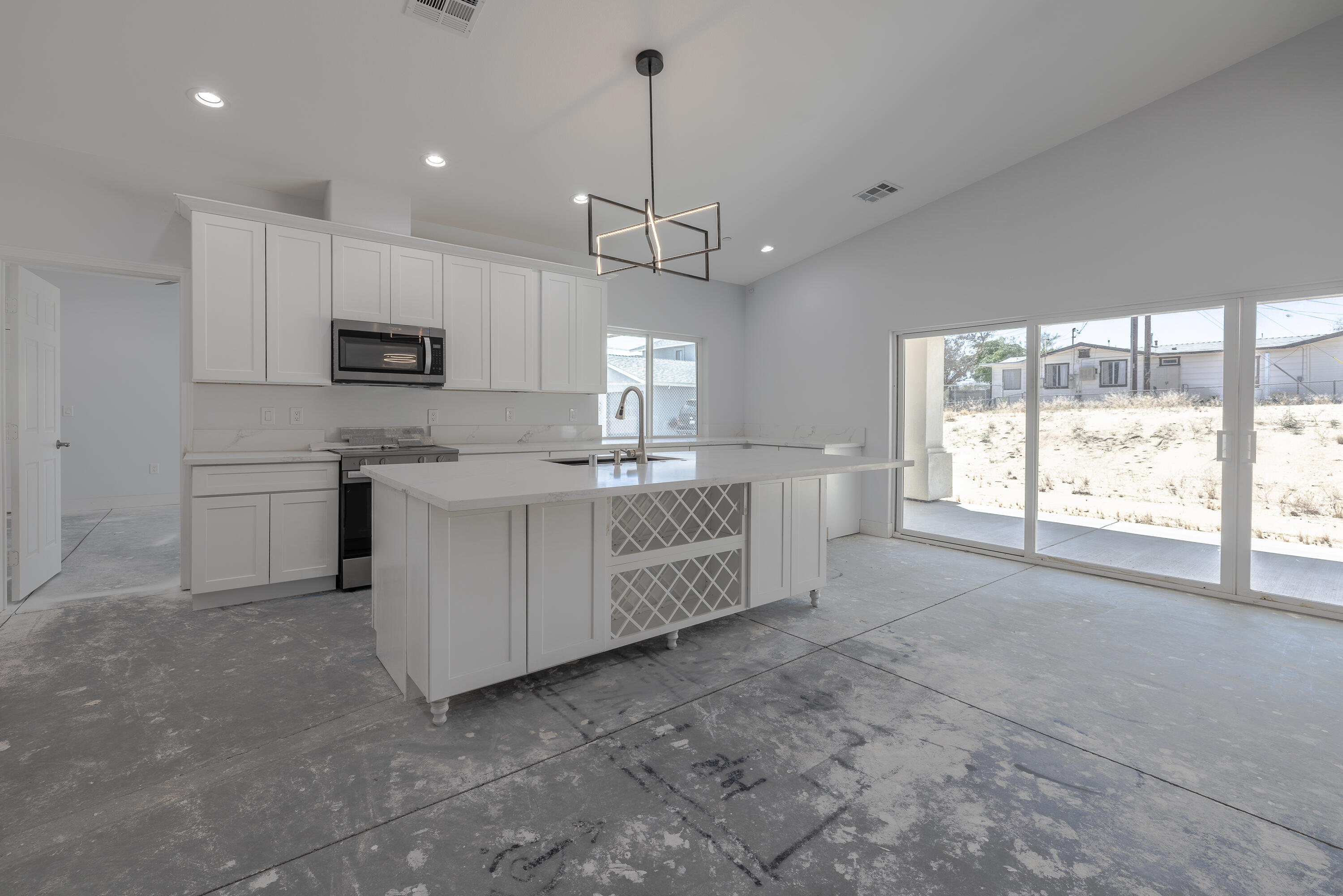 61723 Desert Air Road Joshua Tree, CA 92252 - Photo 6 of 37 mls ready -24