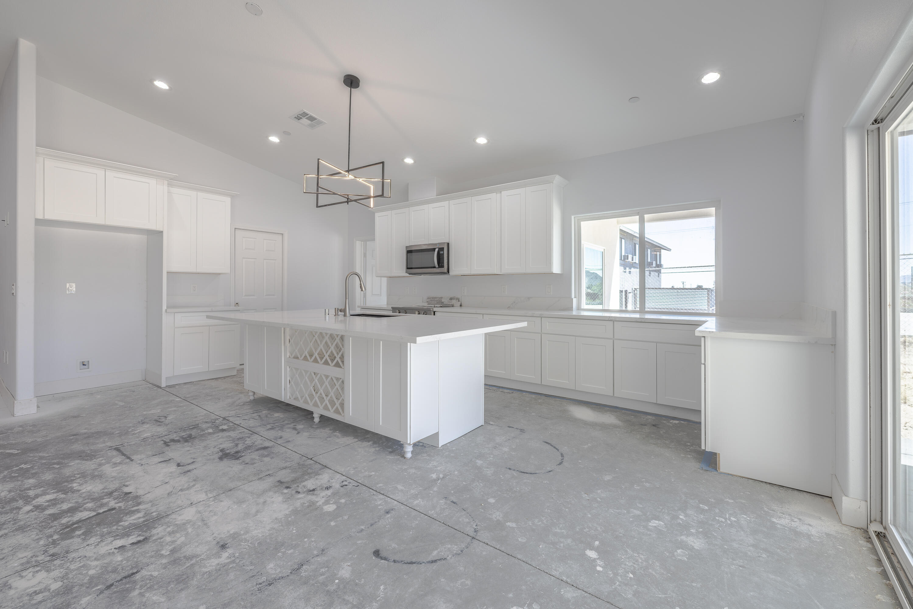 61723 Desert Air Road Joshua Tree, CA 92252 - Photo 8 of 37 mls ready -8