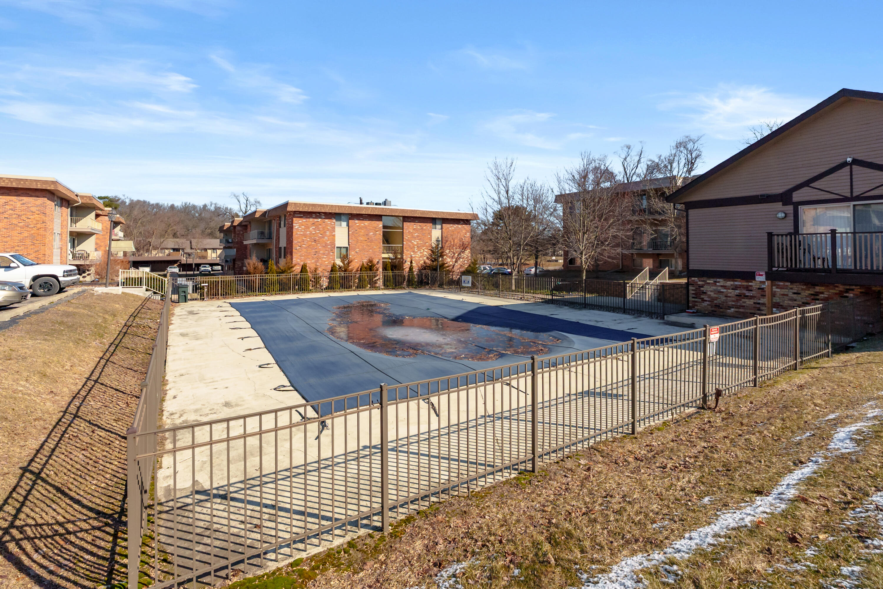 734 West Kilgore Road, Unit 208 Kalamazoo, MI 49008 - Photo 30 of 32 Kilgore Rd W 734 Unit 208 Portage 49024-