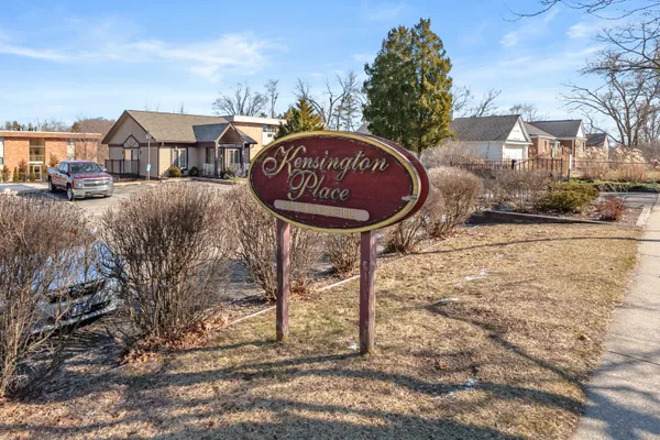 $114,900 | 734 West Kilgore Road, Unit 208, Kalamazoo, MI 49008