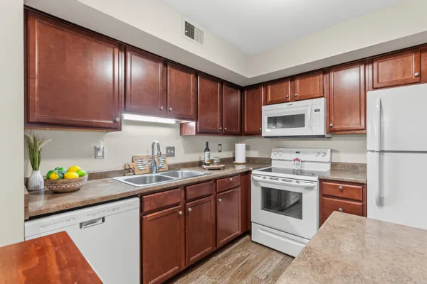 $114,900 | 734 West Kilgore Road, Unit 208, Kalamazoo, MI 49008